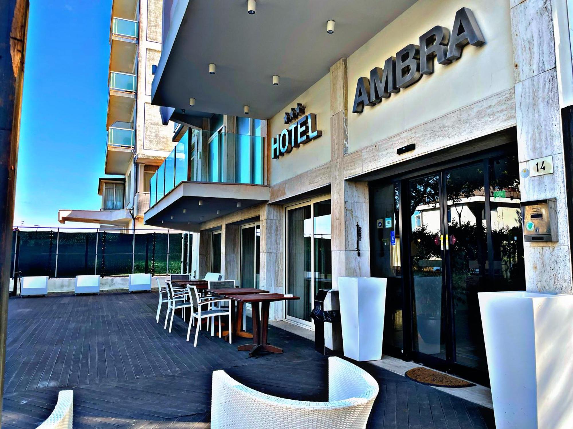 Hotel Ambra Milano Marittima Extérieur photo