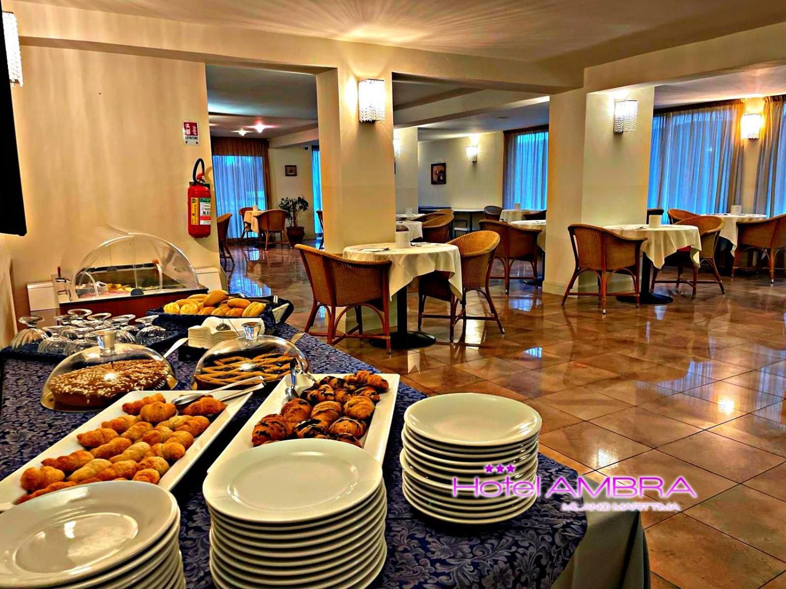 Hotel Ambra Milano Marittima Extérieur photo