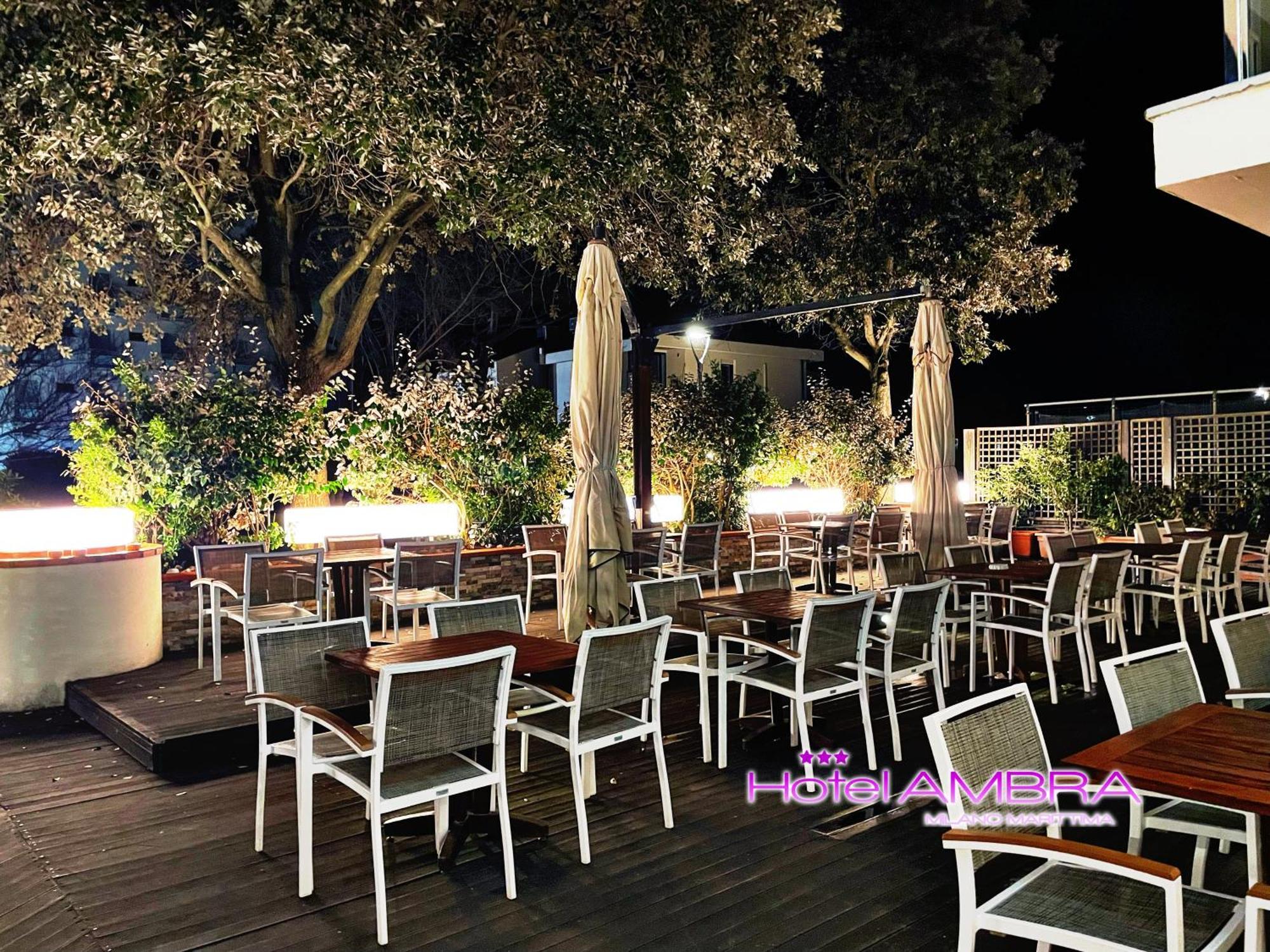 Hotel Ambra Milano Marittima Extérieur photo