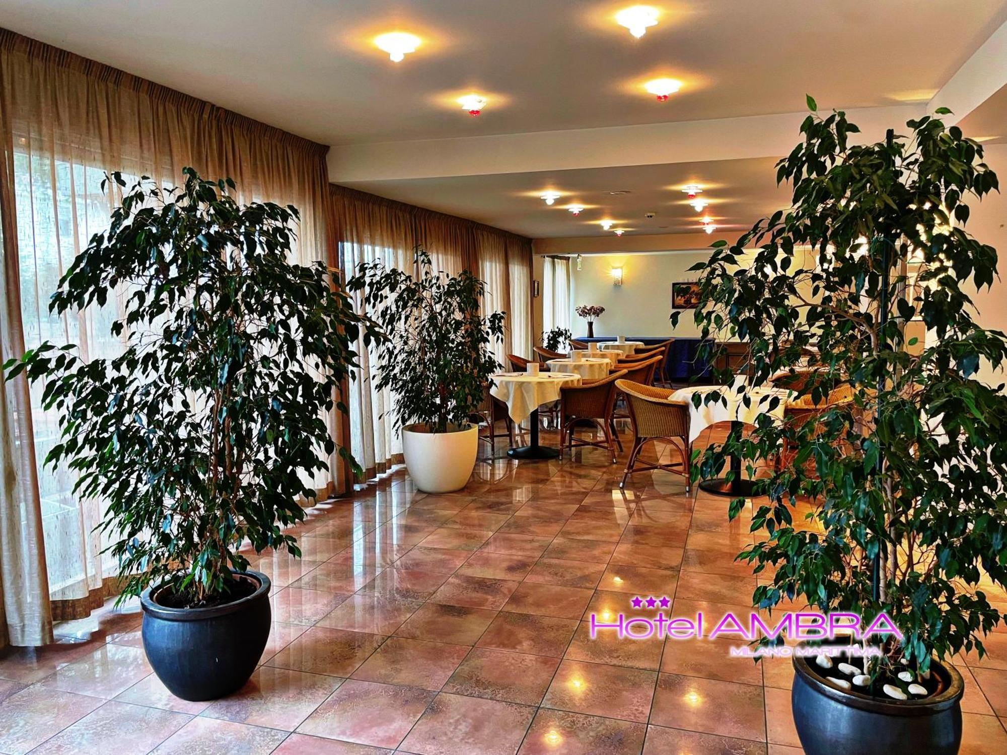Hotel Ambra Milano Marittima Extérieur photo