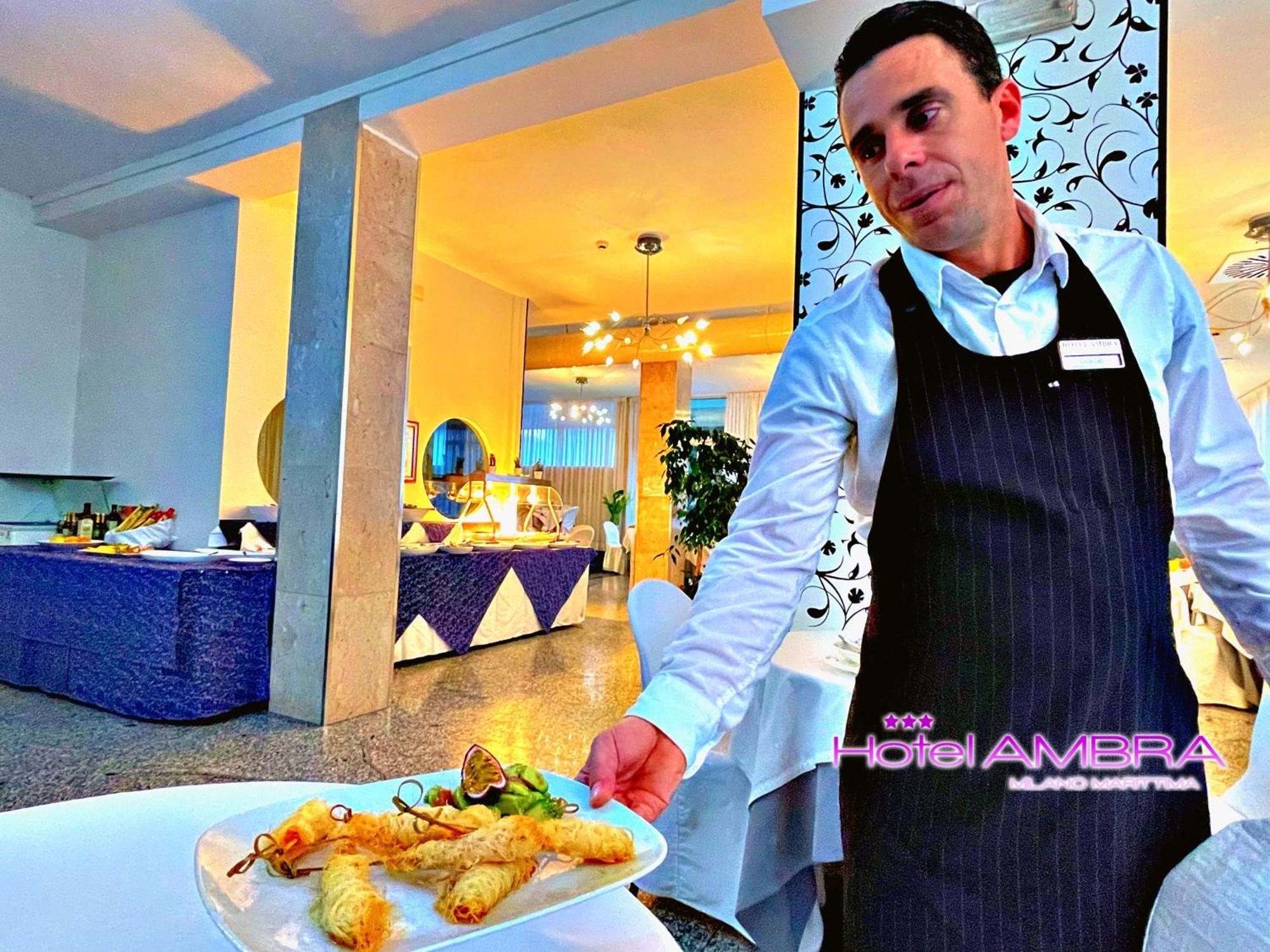 Hotel Ambra Milano Marittima Extérieur photo