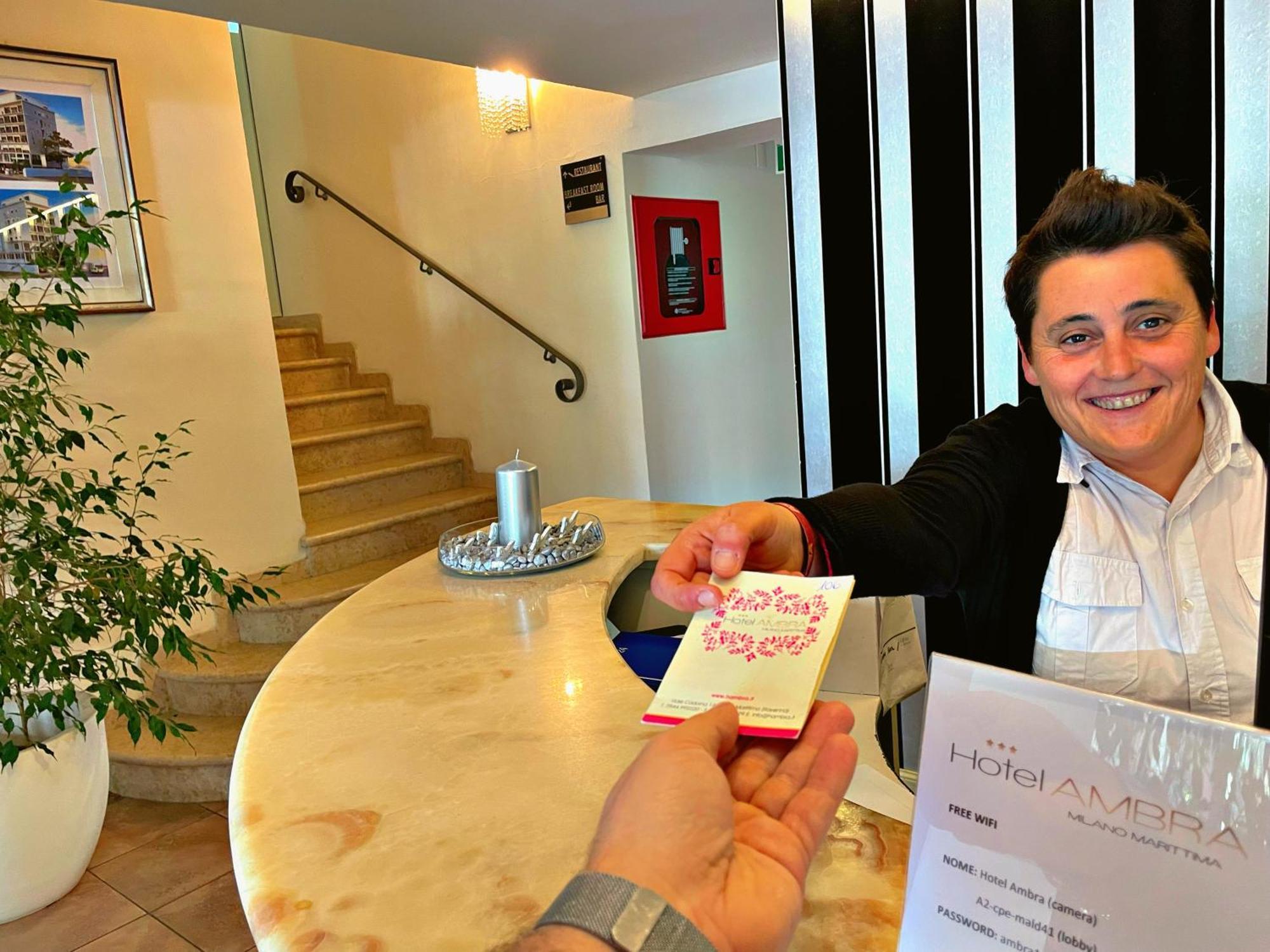 Hotel Ambra Milano Marittima Extérieur photo