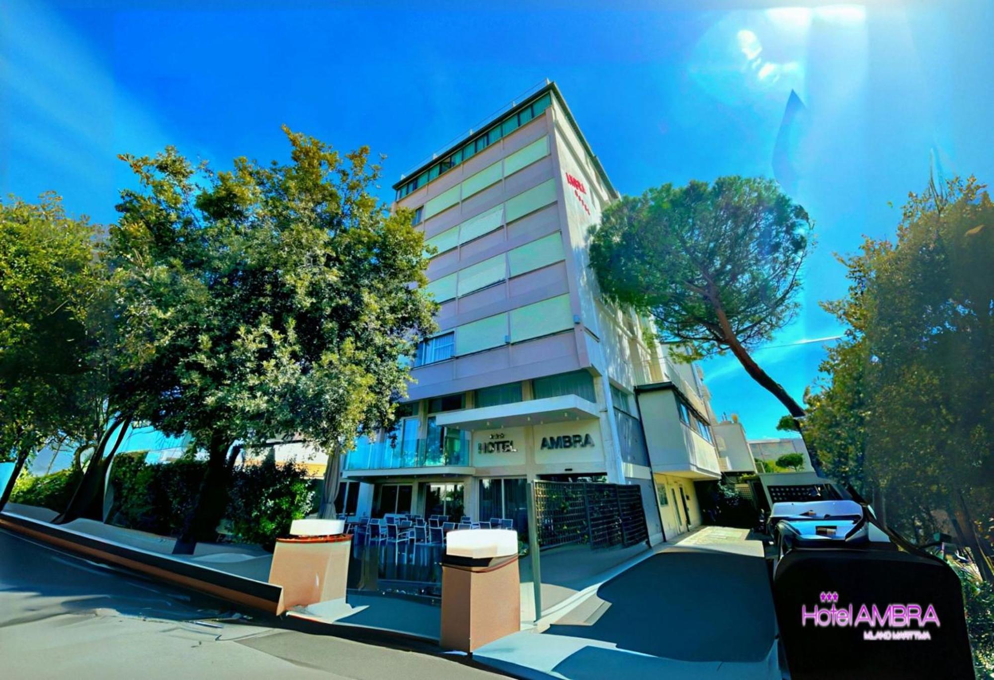 Hotel Ambra Milano Marittima Extérieur photo